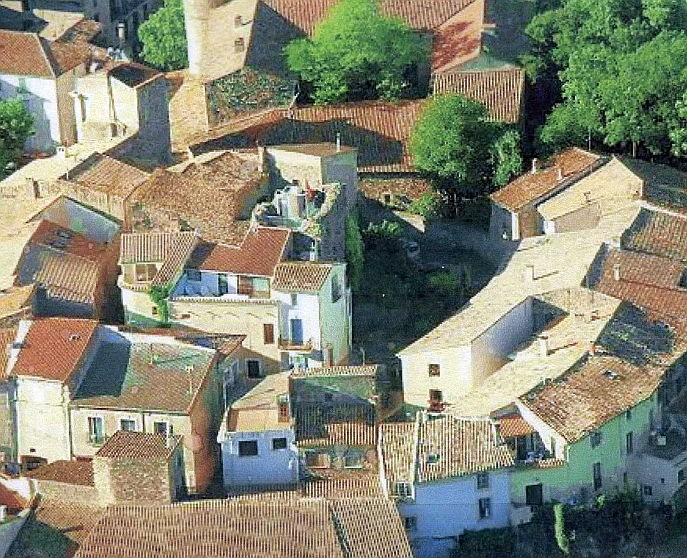 102/27 Nizas Circulade.bmp